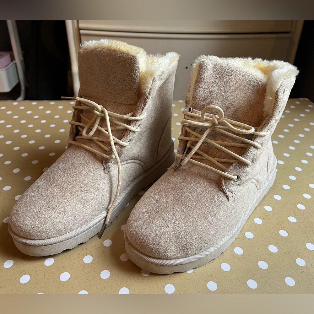 Beige/tan fuzzy boots
